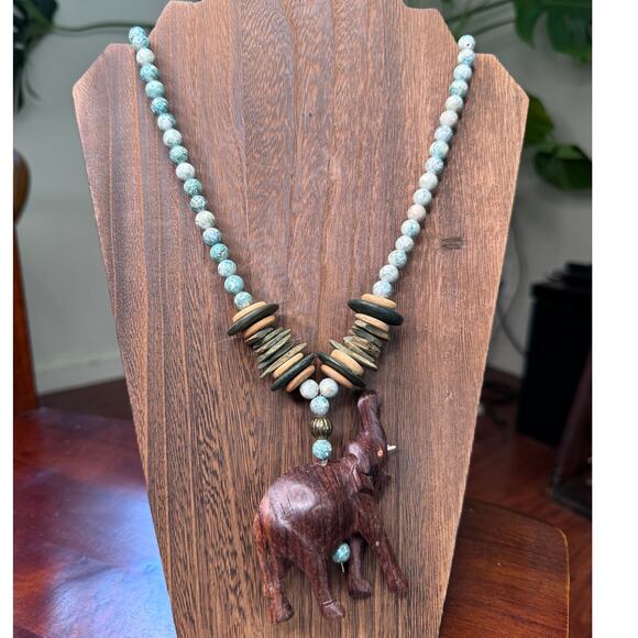 Rustic Beaded BOHO Necklace with happy Elephant Wooden ChipS/Agate Beads. - Picture 1 of 4